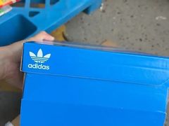 -阿迪达斯(武林银泰三叶草店)