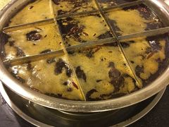 老锅底-邓莽子老火锅(中兴路总店)