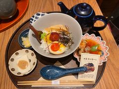 -啢啢茶寮(芳华横街店)