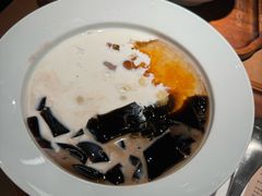 -RUXU入续糖水铺与包(卓悦中心店)