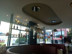 -必胜客(武汉欢乐谷店)