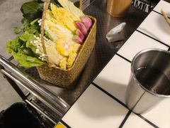 -鹿鸣山草本茶香火锅(园西路店)