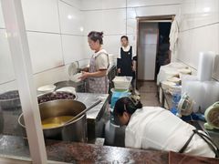 -文山荷鲜居(翠湖店)