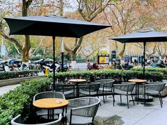 露天位-星巴克臻选(南京艾尚天地店)