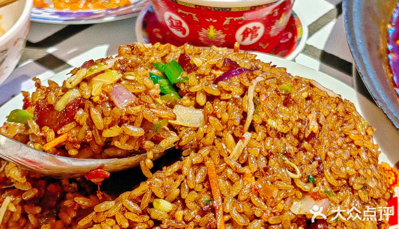 烟台这家冰店吃不够‼️一整颗番茄茶尊好喝