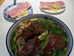 -镇南锅盖面馆(解放路店)