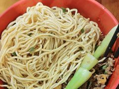 -爆炸头阿姨小四川正宗川味小吃(无任何分店)
