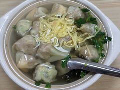 鸡汤全家福馄饨-吉云馄饨(桑梓路店)