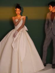 -雪中彩影婚纱摄影·微光艺术中心