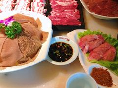 -巴渝瓦肆重庆鲜火锅(宝龙环湖店)