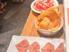 -三人行骨头王火锅(长寿店)