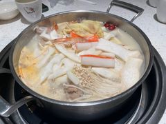 -三人行骨头王火锅(长寿店)