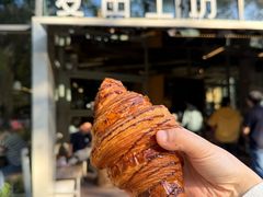 芝心流奶羊角包-麦田工坊(月湖店)