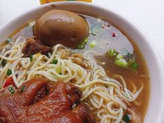 -玲玲饮食店