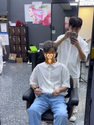 -藤野造型专业烫染接发