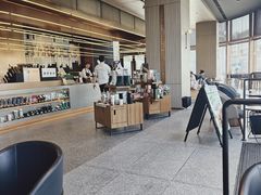 -星巴克臻选(上海虹桥新天地三店)