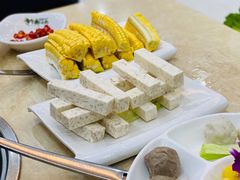 香芋-墨脱石锅椰子鸡•香草鸭•东山羊(大东海店)