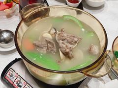 -景月阁空中食府(希尔顿酒店)