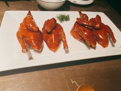 脆皮乳鸽-新荣记(BFC外滩金融中心店)