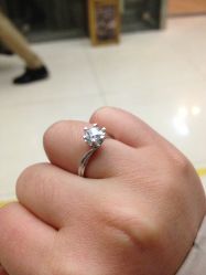 -威德钻石-克拉钻大本营(南京东路店)