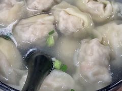 三鲜大馄饨-万寿斋(山阴路店)