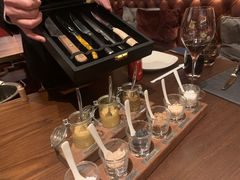 配套的盐与酱汁-恰餐厅及酒吧 CHAR Bar & Grill (北京丽都皇冠假日店)