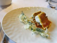 橄榄油慢煮海鲈鱼-Le Comptoir de Pierre Gagnaire