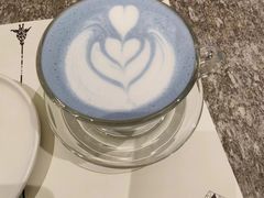 蓝色奶-SHADOWS•Bistro&Eatery(安福路店)