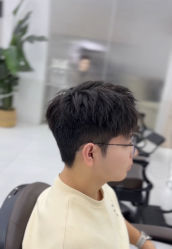 -尤司男士国潮理发馆