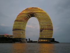 -湖州太湖旅游度假区-月亮广场