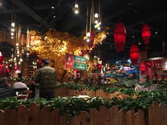 -老滇山寨•云南特色菜•地方菜•民族风情歌舞表演(金碧店)