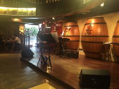 -皇冠自酿啤酒坊(中国红街5号楼店)