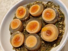 -帅巴人舅母子腊蹄民俗村