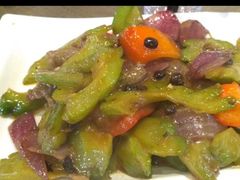 豉汁涼瓜炒牛肉-百份百餐厅(新屯門中心)