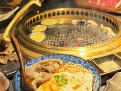 -铭牛烧肉·和牛海鲜自助(高新月牙湖店)