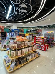 -卡通派潮品玩具折扣仓(青岛新城吾悦广场店)