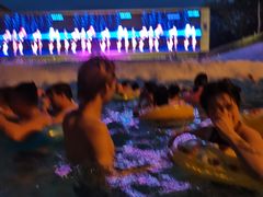 -欢乐水魔方水世界