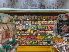 -三只松鼠国民零食(杭州萧山万象汇店)