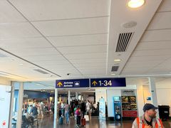 -蒙特利尔皮埃尔·埃利奥特·特鲁多国际机场