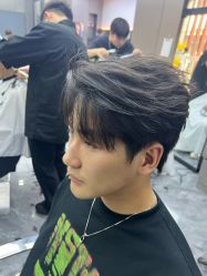 -米可造型烫发染发