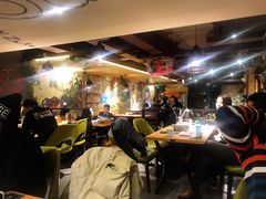 大堂-喝丢一只鞋海鲜烧烤·海肠捞饭(东关街店)
