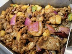 -老东镇啤酒屋海鲜加工·蒸汽海鲜·海鲜烧烤(台东店)