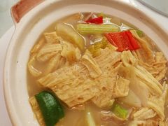 酸菜猪肚煲-益健名厨海鲜城(夏湾店)