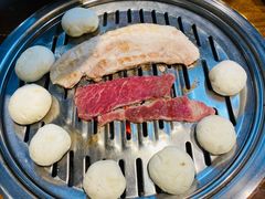 厚切五花肉-·缸桶屋·韩式牛肋条自助烤肉(西湖D11店)