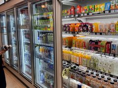 -全家便利店(愚园店)