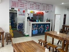 用餐区-何记酿皮店(西流湾店)