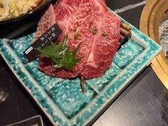 -山川小町·极番烧肉(新地假日广场店)