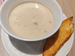 蘑菇忌廉汤-卡朋西餐(悦汇城店)