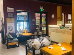 -苹果树下艺术餐厅(宋庄店)