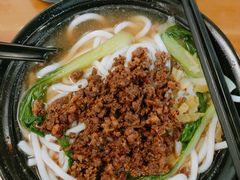 -丽虹云南过桥米线(兴工街店)